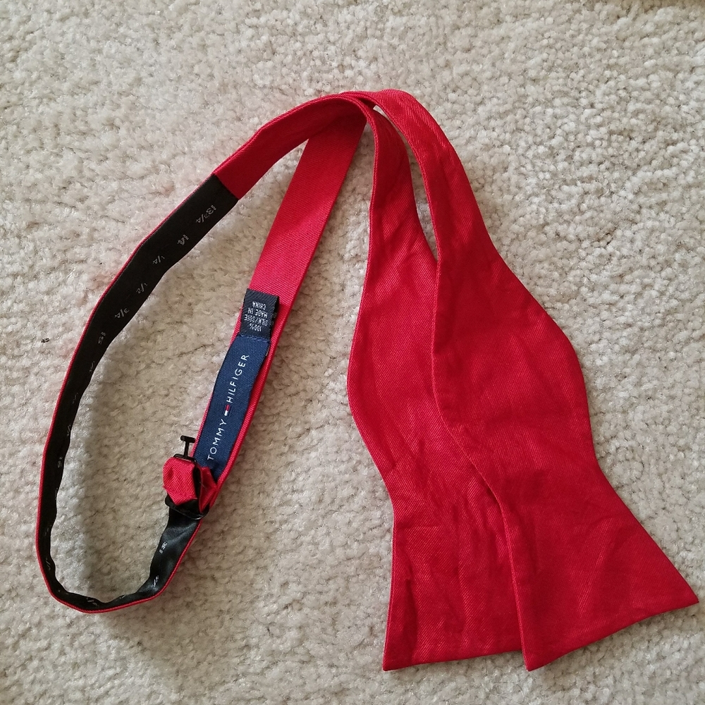 Tommy Hilfiger Bowtie